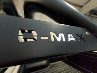 ISUZU D-Max 1.9 td crew N60F 4x4 auto 14