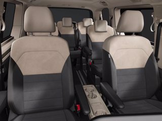VOLKSWAGEN Multivan 1.5 PHEV DSG 4Motion Style 6